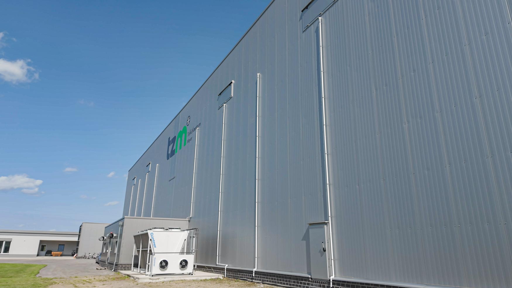 CO₂-Kältetechnik in einem Tiefkühllager von Gemüse Meyer