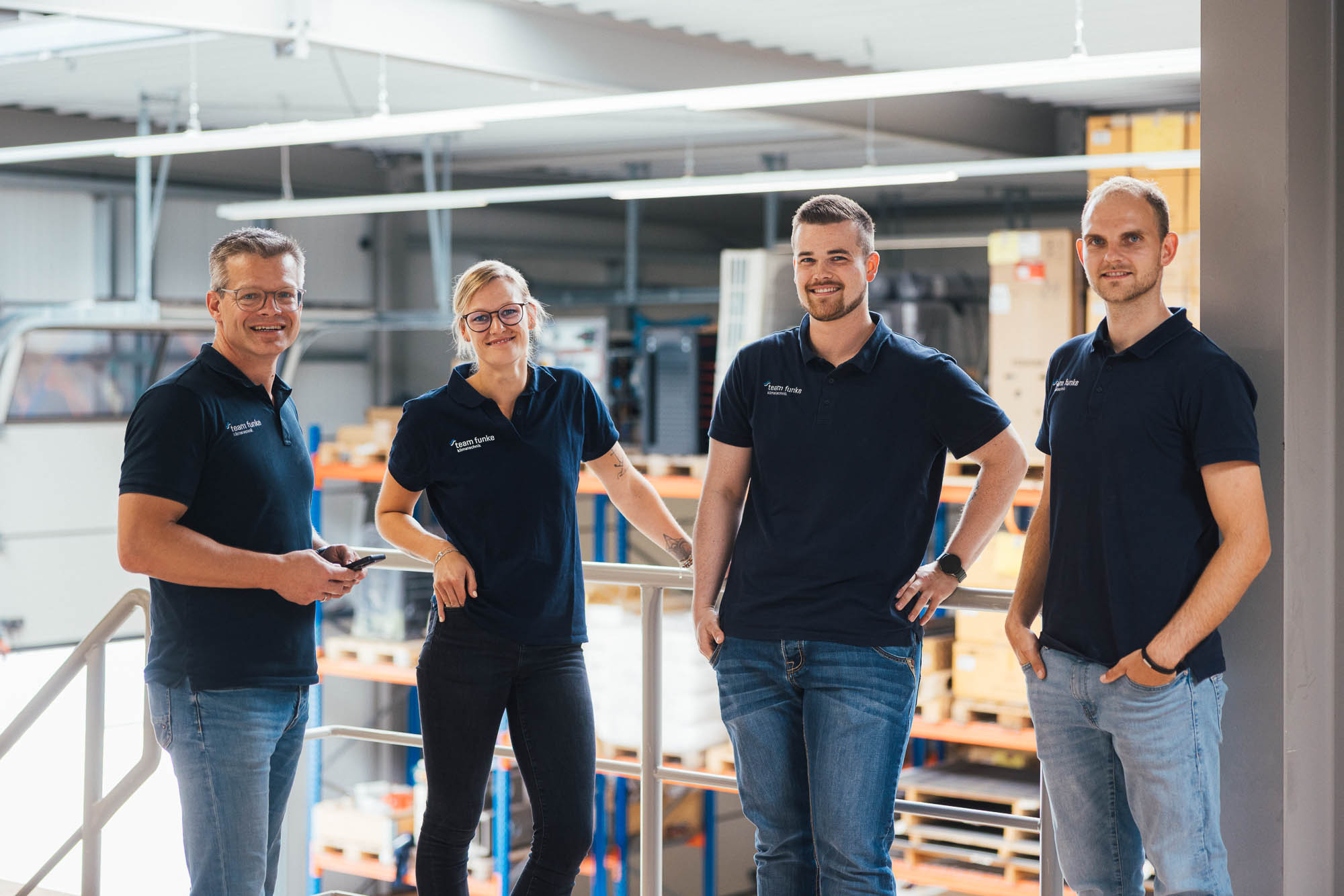 Das Team von Funke Klimatechnik in der eigenen Werkstatt in Wildeshausen